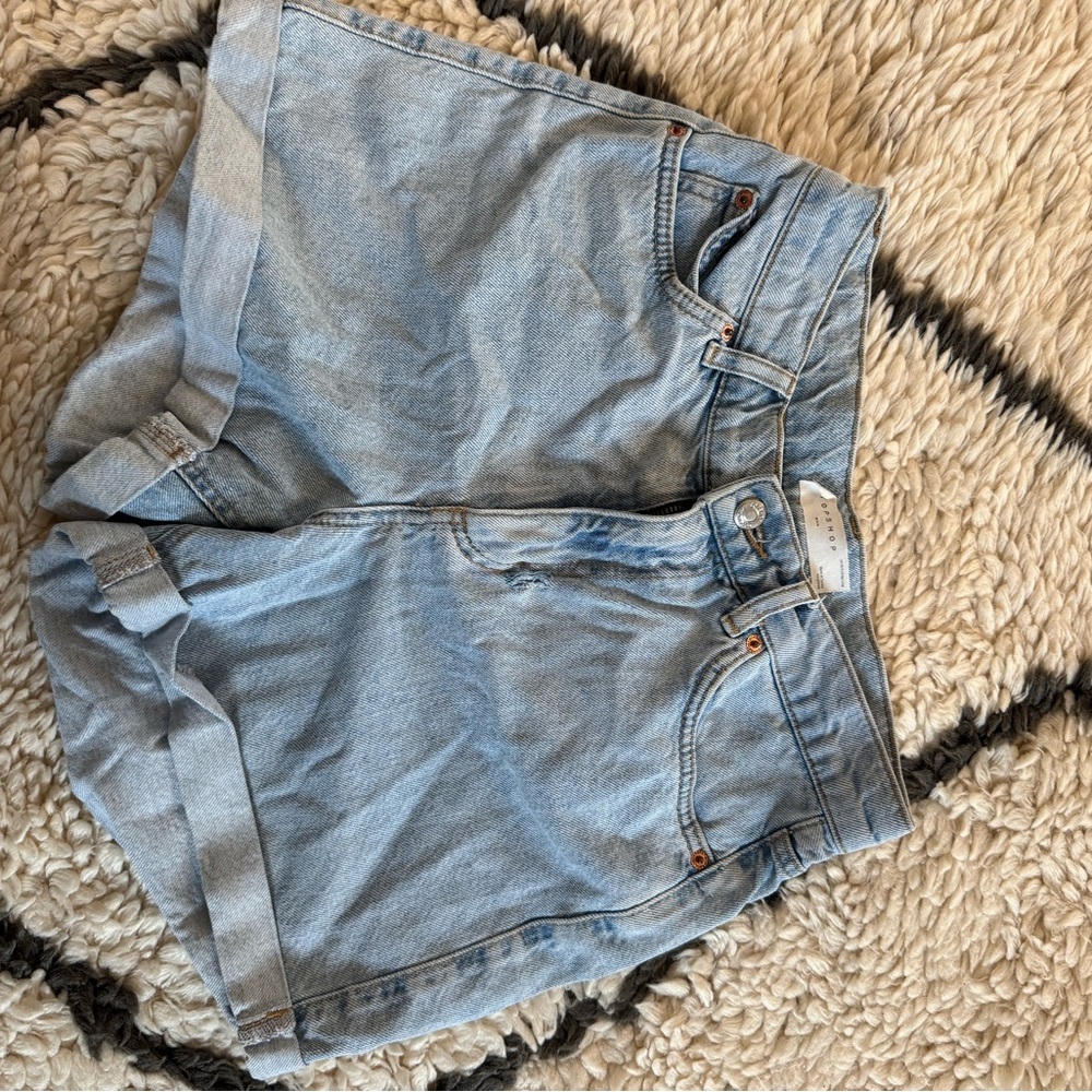 Topshop Light Wash Denim Rolled-Hem Shorts